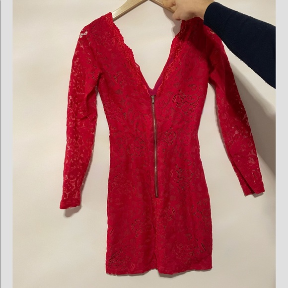 HOT RED LACE MINI DRESS - Picture 3 of 5